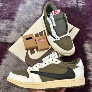 Nike Men's Olive and White Sneakers